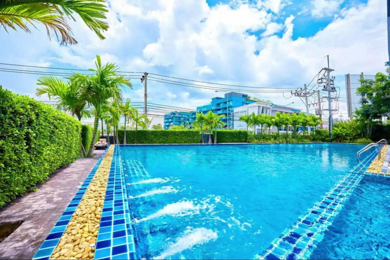 Dusit Grand Condo View Джомтьен Экстерьер фото